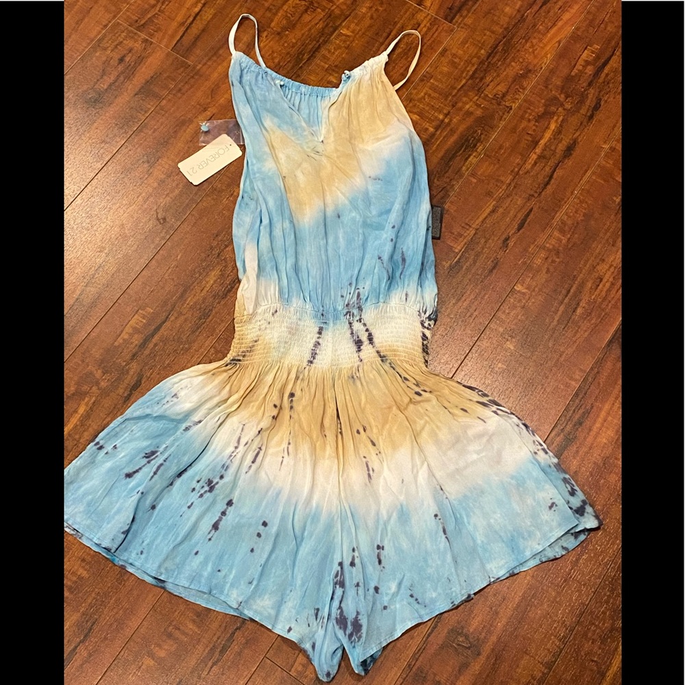 NWT- Forever 21 romper SZ small